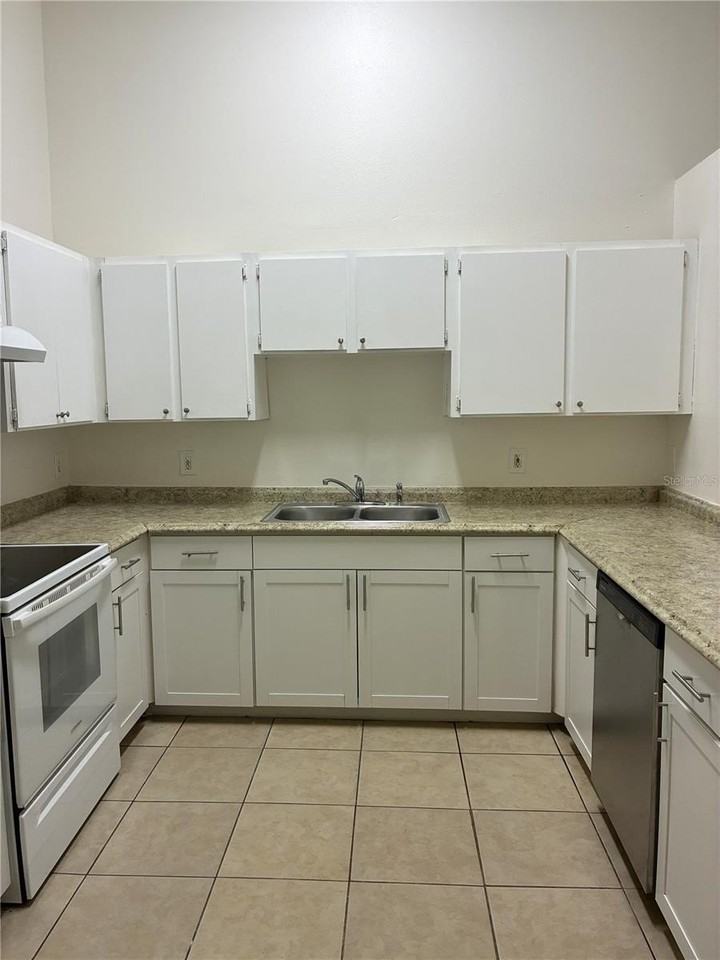 3614 Machado St - Photo 4 of 15