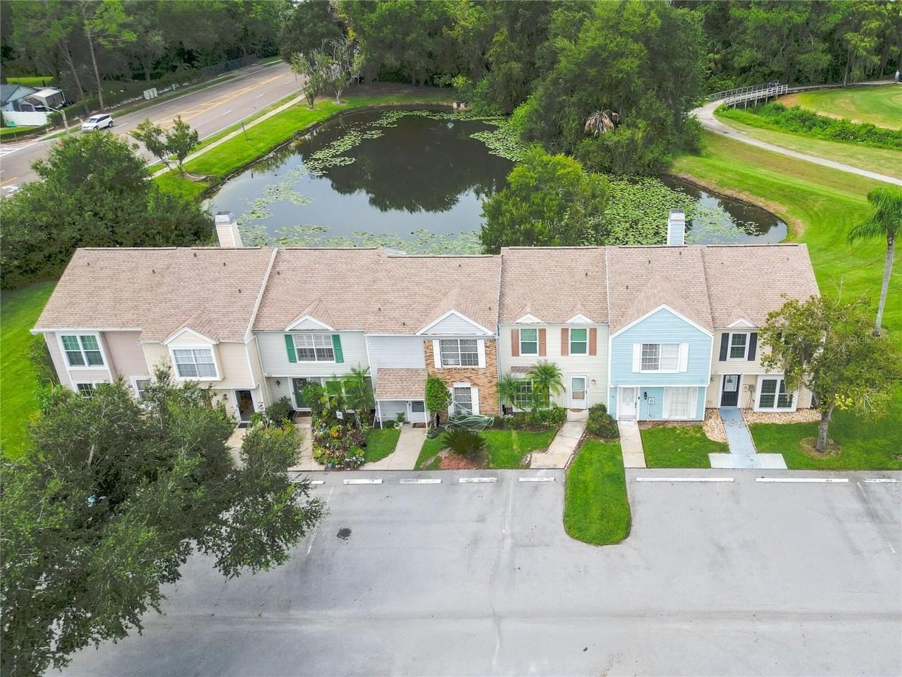 16110 Rambling Vine Dr W - Photo 4 of 40