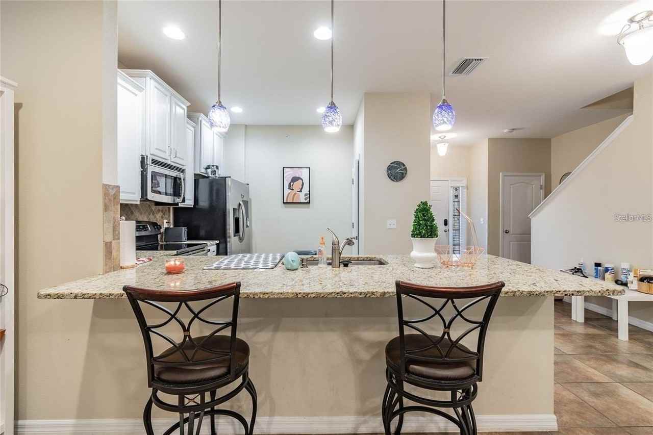 8305 Pine River Rd - Photo 5 of 24