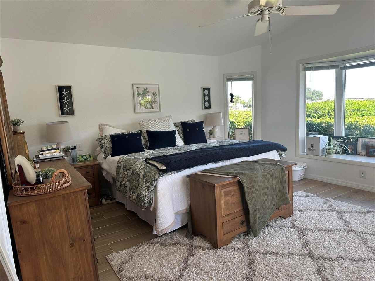 502 Palm Dr - Photo 5 of 20