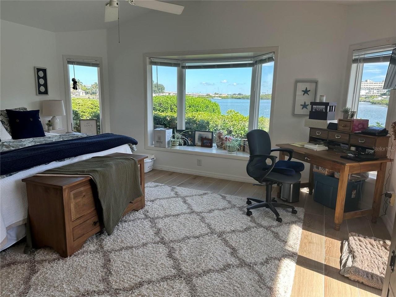 502 Palm Dr - Photo 6 of 20