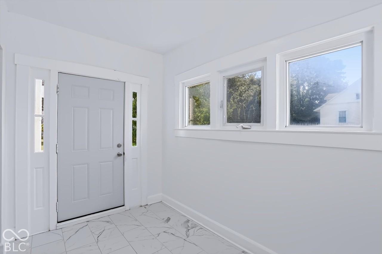 4202 N Capitol Ave - Photo 7 of 50