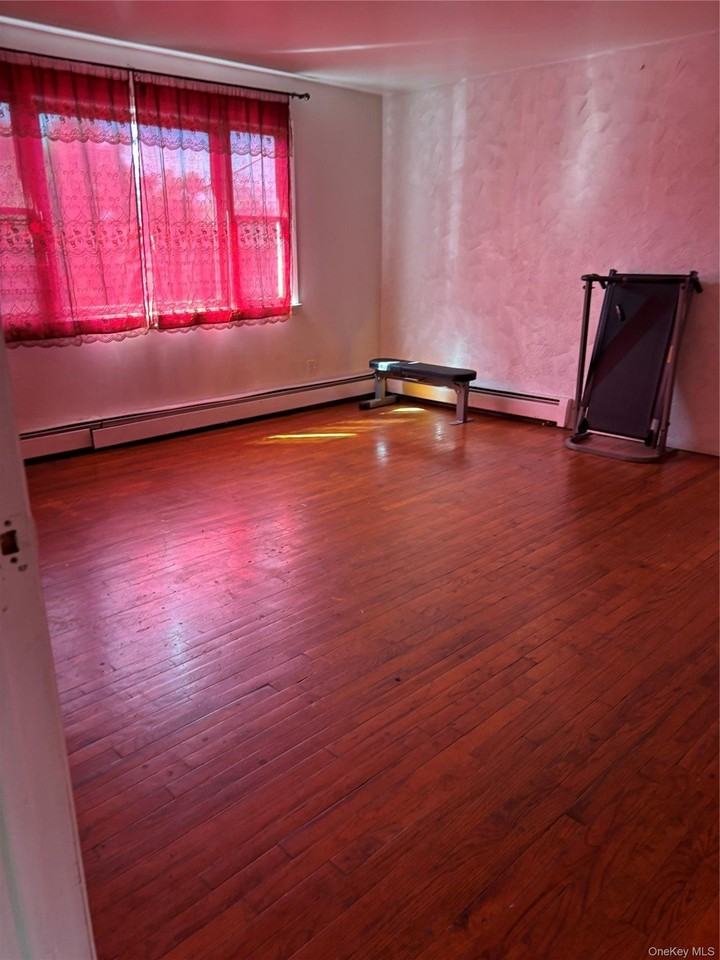 3143 101st St #2FL - Photo 6 of 6