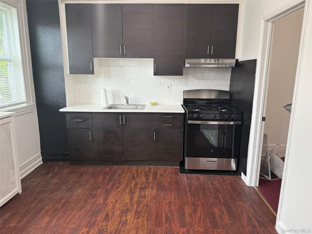 148 S Main St - Photo 2 of 10