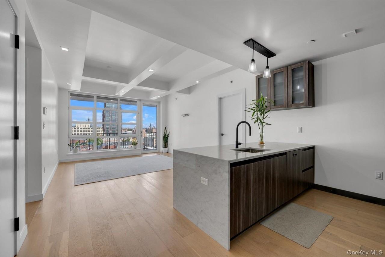 533 48th Ave #6A - Photo 3 of 20