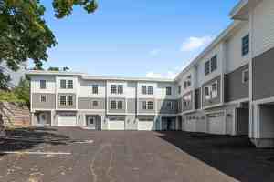 featured image of 44 Crescent St #2