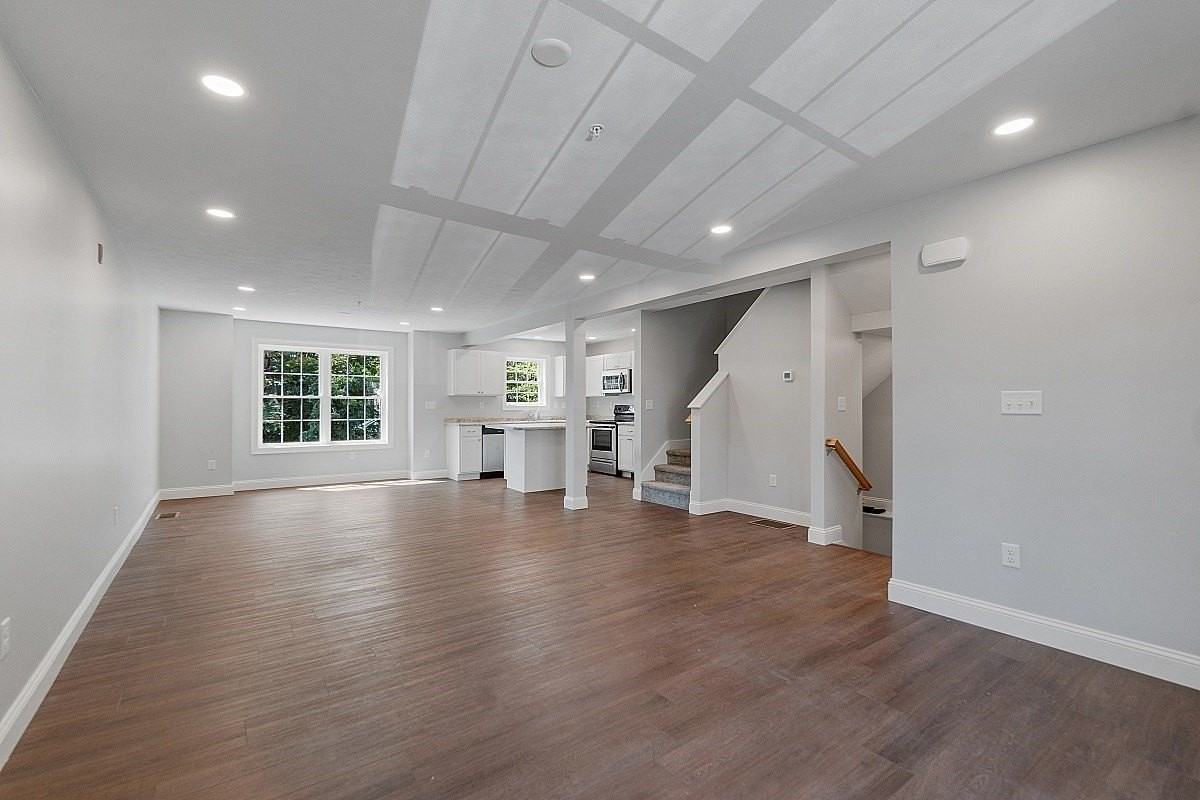 44 Crescent St #2 - Photo 5 of 20