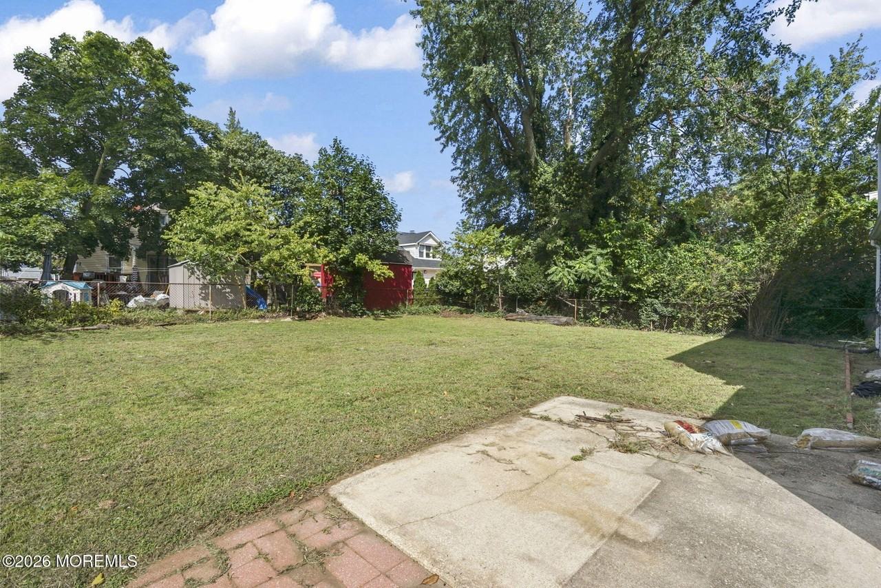 114 Luppatatong Ave - Photo 3 of 25