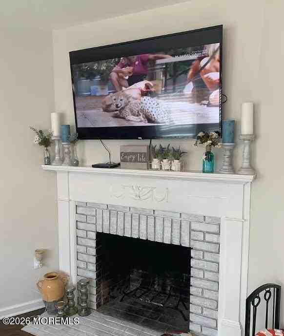 109 Hudson Ave - Photo 5 of 12