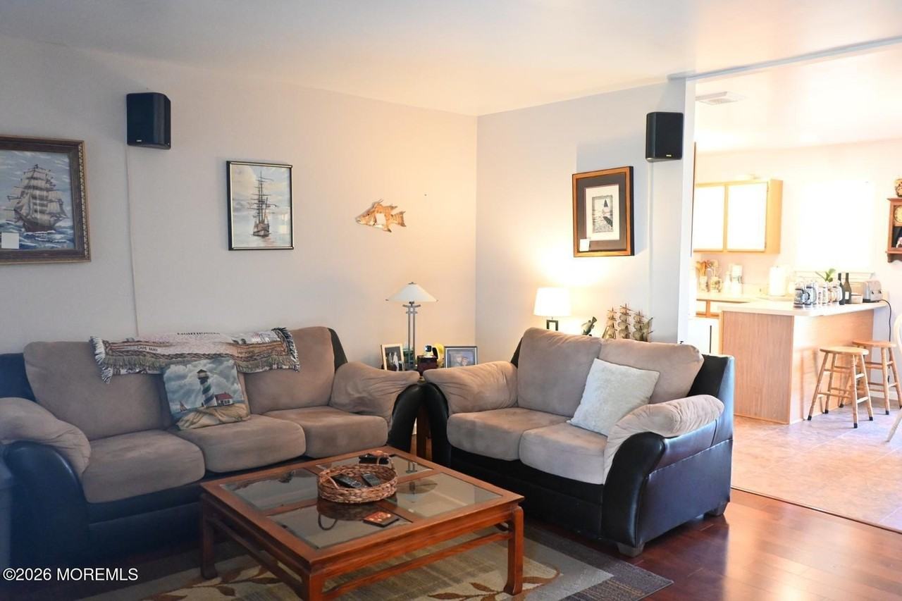 21 Pohatcong Ave - Photo 6 of 19