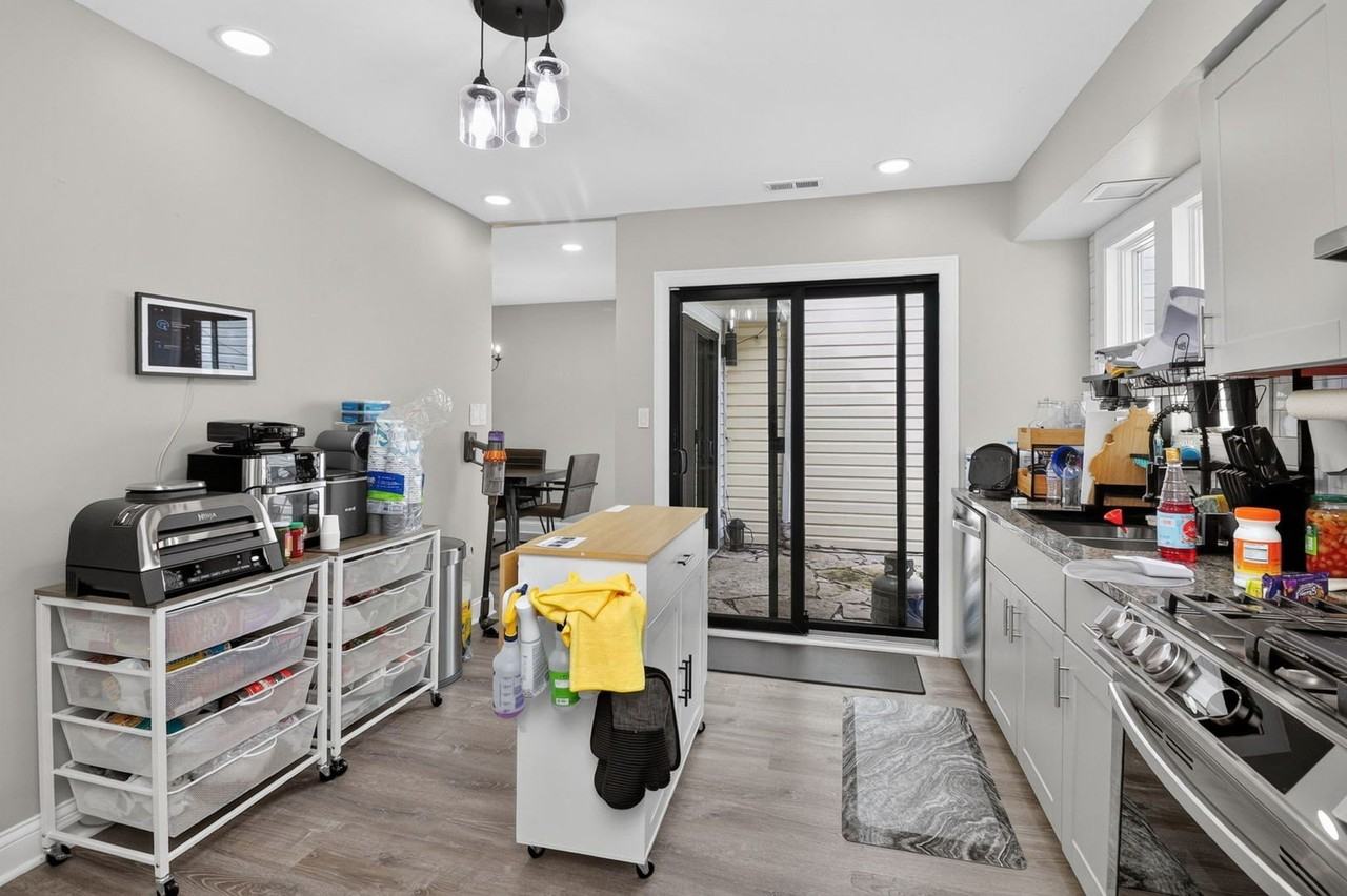 16 Majestic Dr #1 - Photo 7 of 14