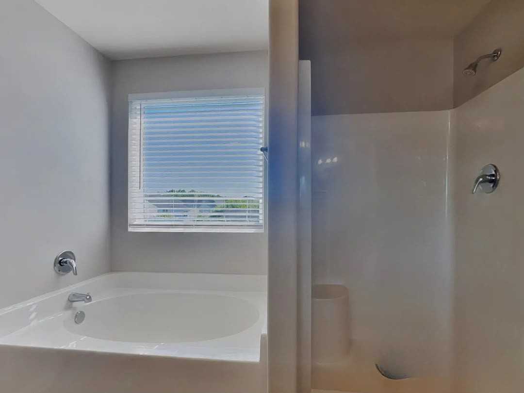 13562 Glacier Circle - Photo 6 of 9