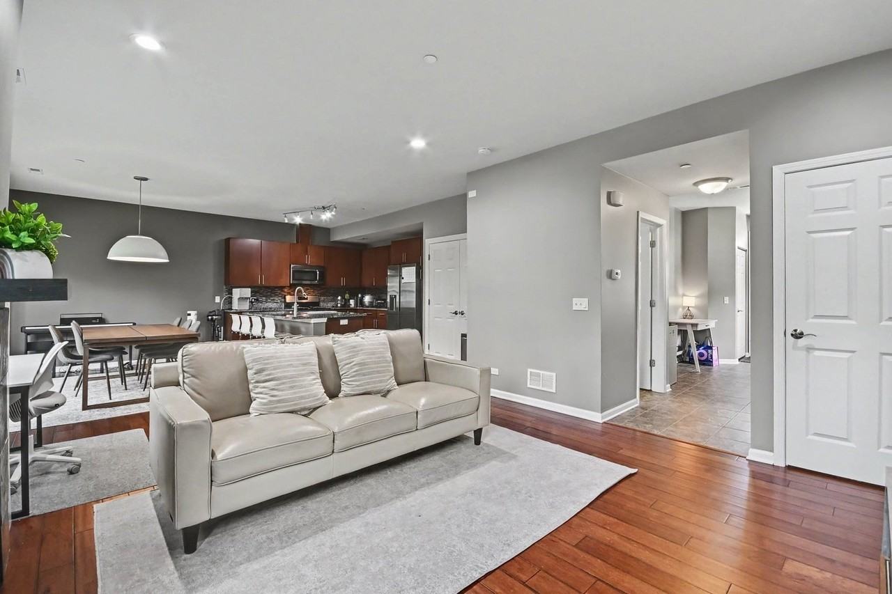 1011 Green Meadow Ave - Photo 5 of 28