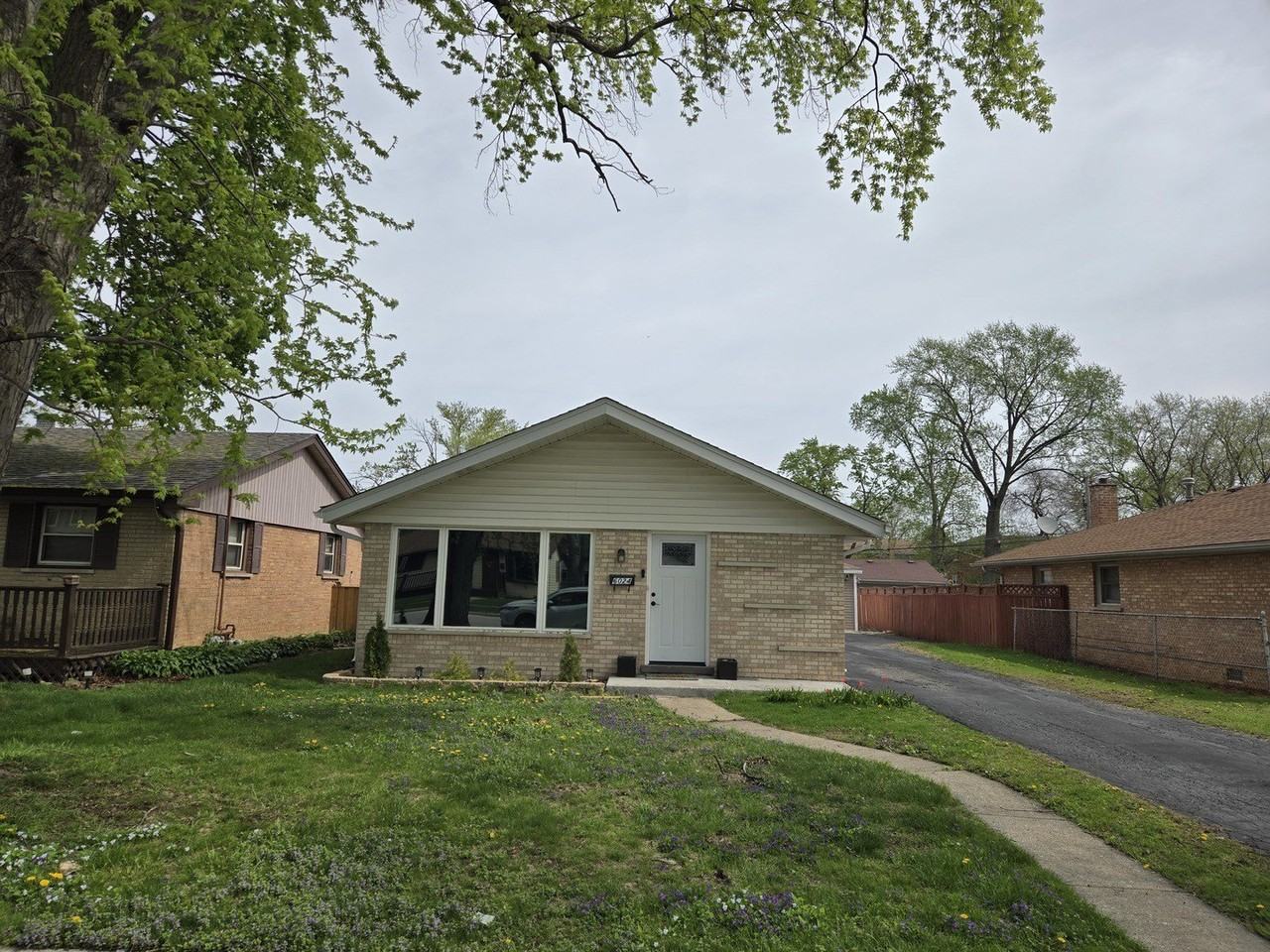 6024 Birmingham St - Photo 2 of 21