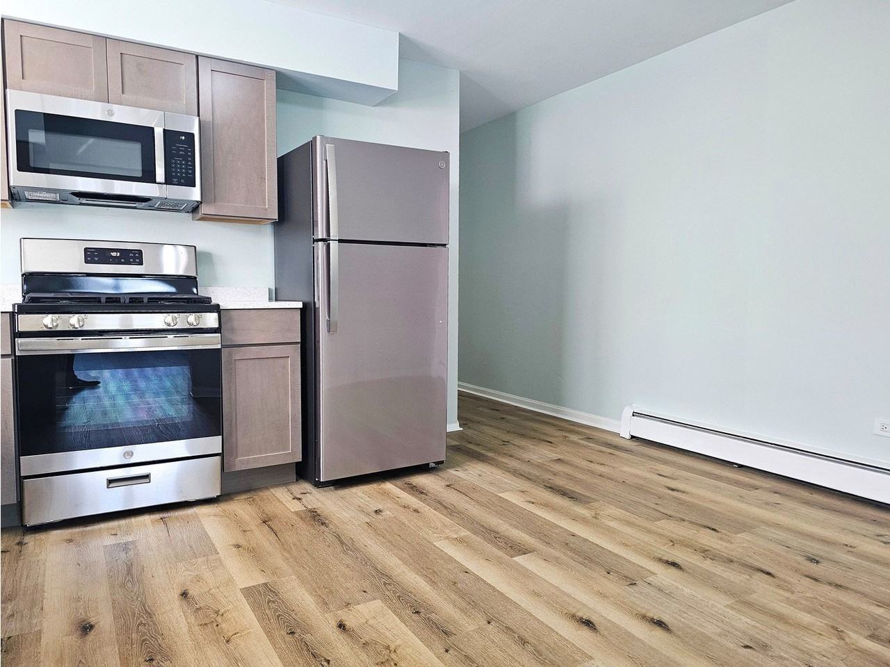 112 N 12th Ave #3 - Photo 3 of 13