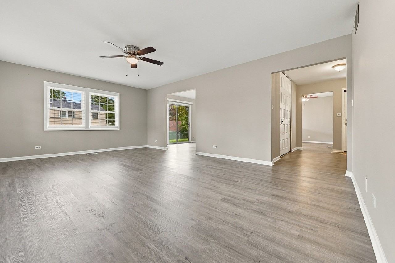 101 Emerson Dr - Photo 6 of 40