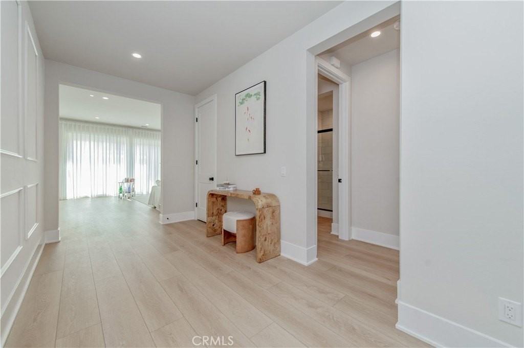 208 Mistwater - Photo 2 of 30