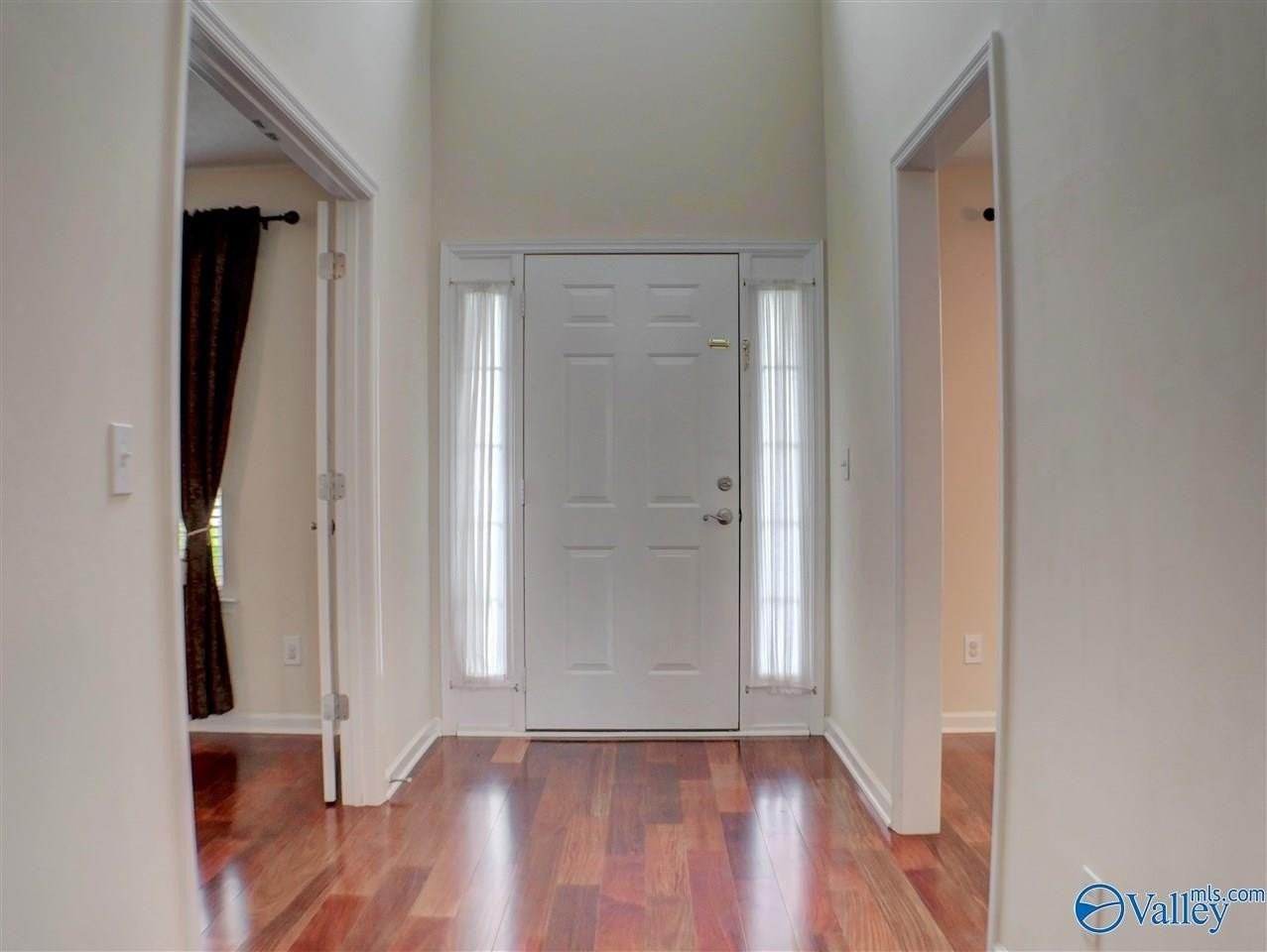 100 Stockport Cir - Photo 2 of 18