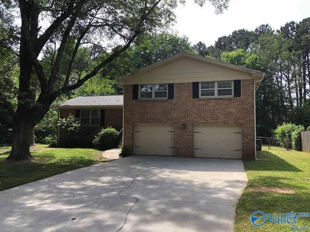 323 Forrest Park Ct Nw - Photo 2 of 8