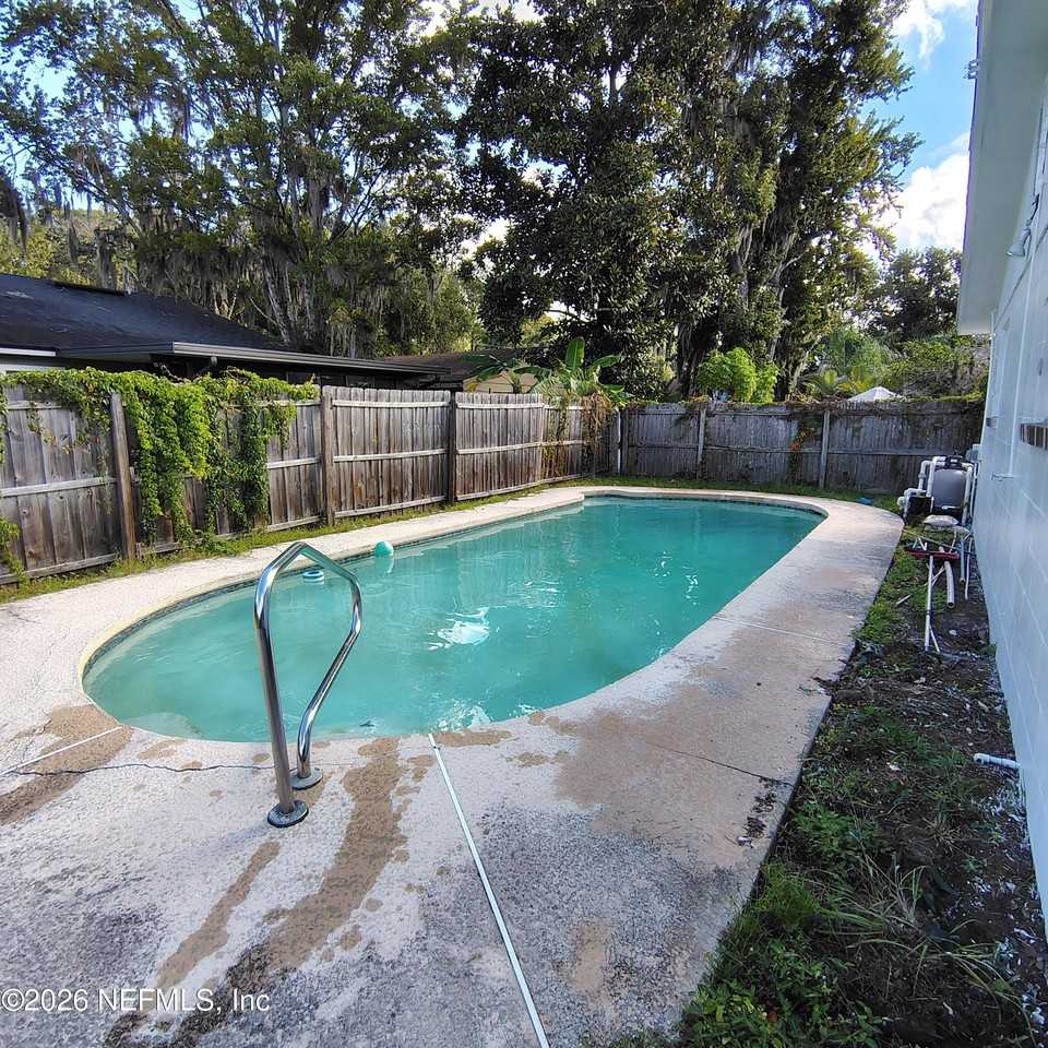 5427 Hickson Rd - Photo 2 of 18