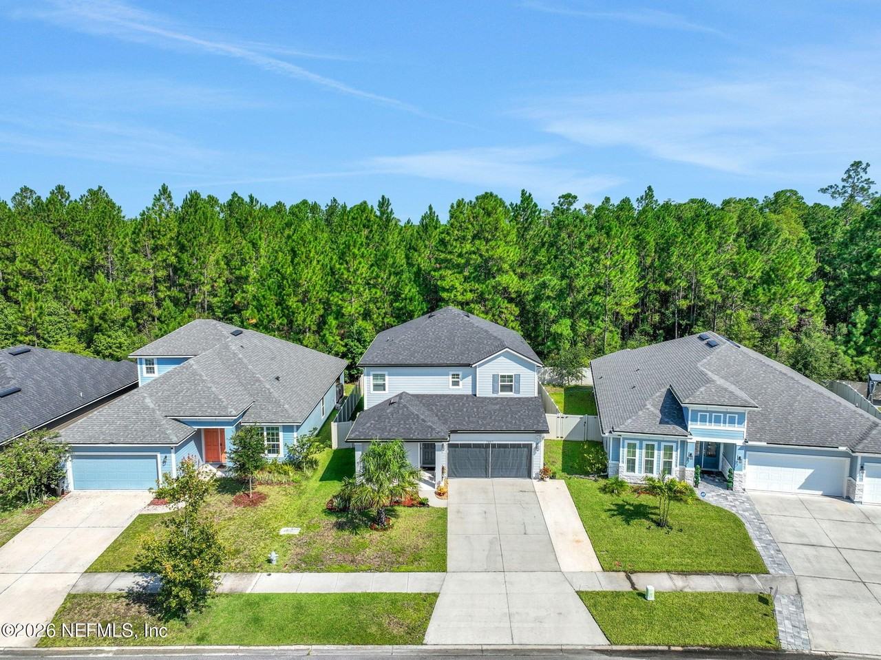 2887 Copperwood Ave - Photo 3 of 50