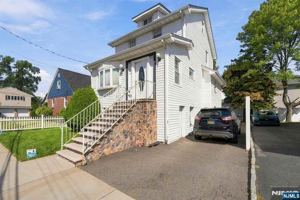 24 Helen St - Photo 2 of 18