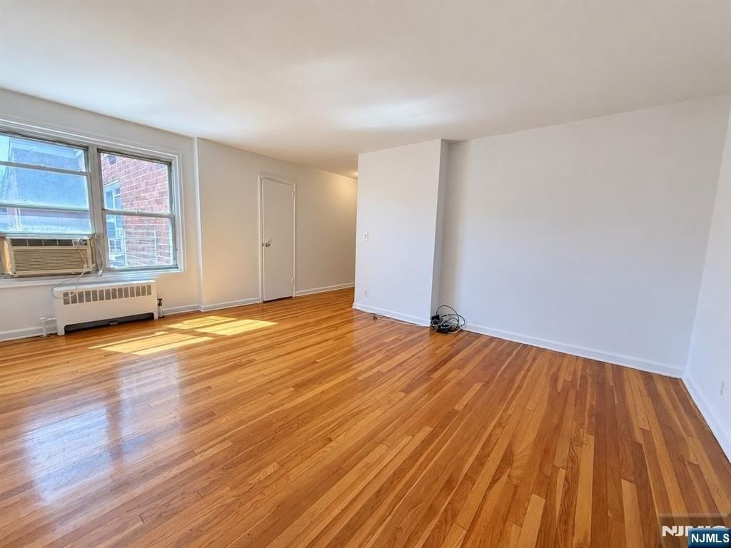 2330 Linwood Ave #5A - Photo 5 of 12