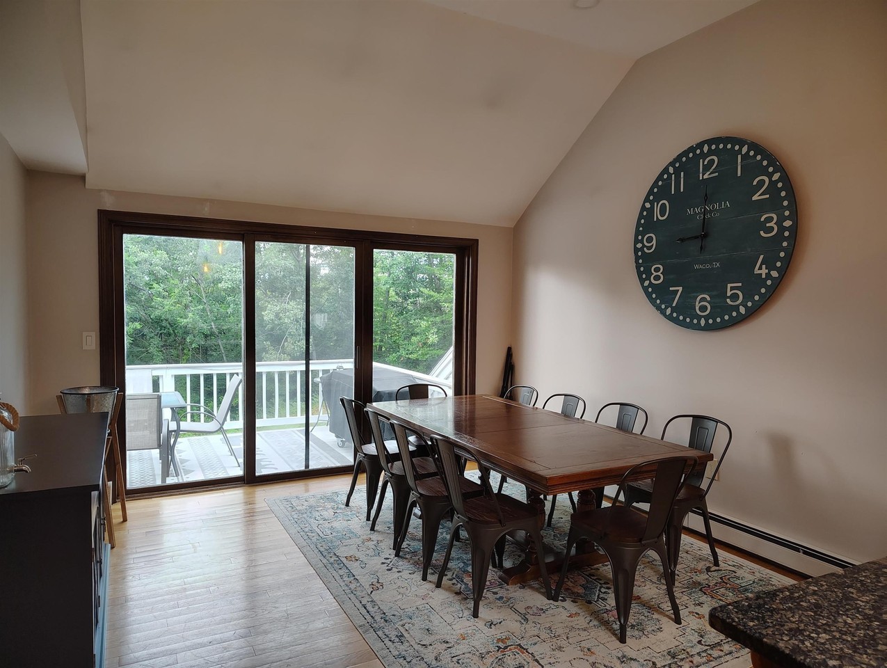 145 Wicom Rd - Photo 7 of 30