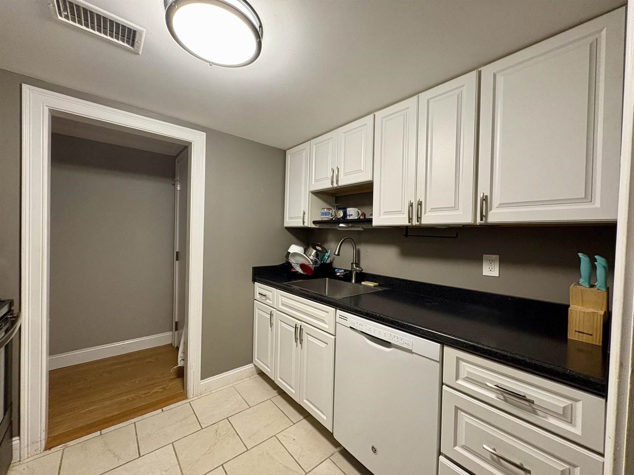 1 Seabury #1 - Photo 3 of 13