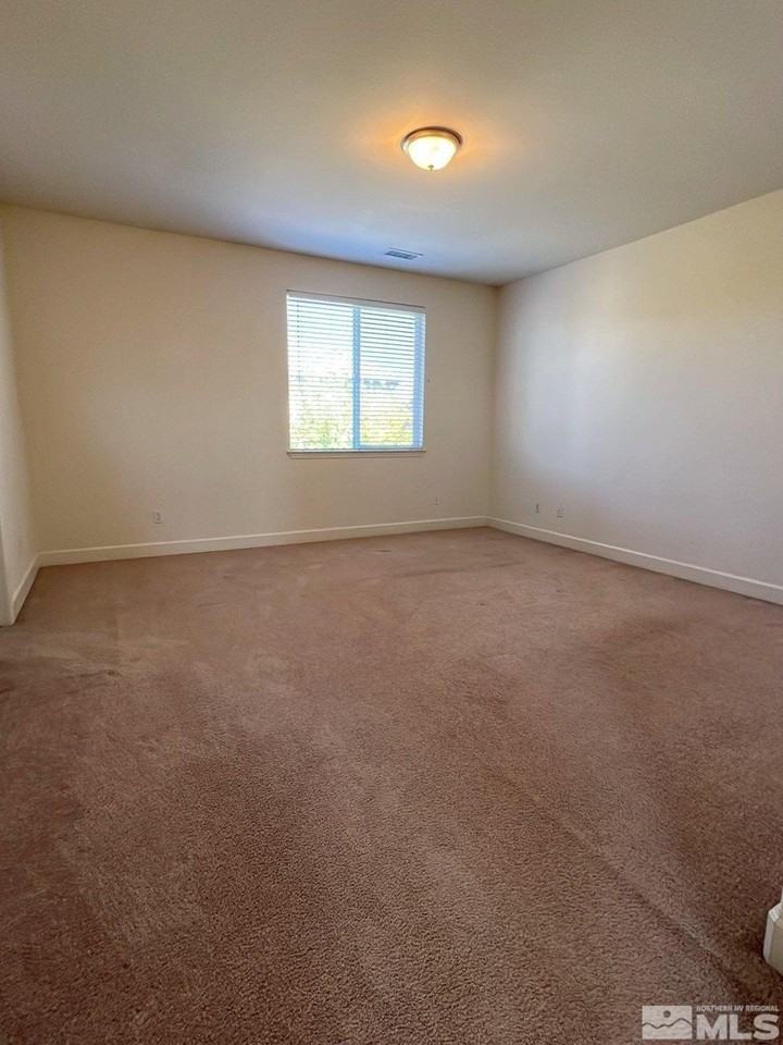 7143 Eldridge St - Photo 5 of 15