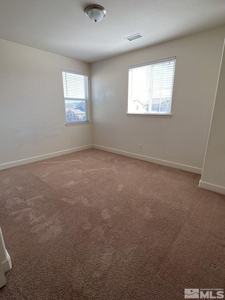 7143 Eldridge St - Photo 7 of 15