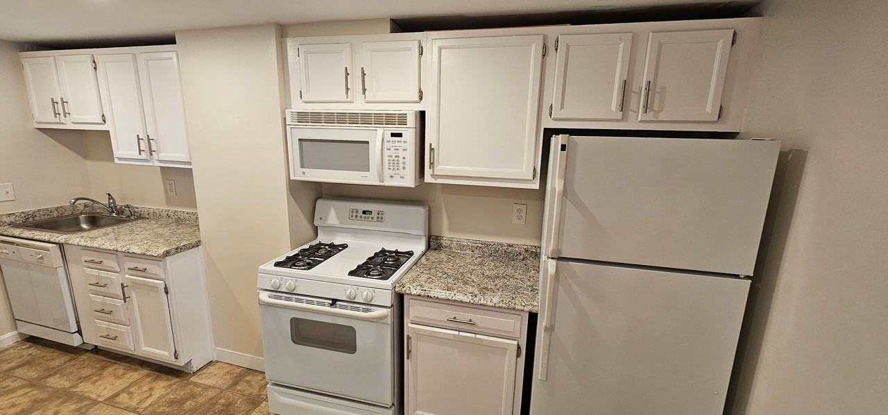 Amoskeag Apartments - Photo 4 of 15