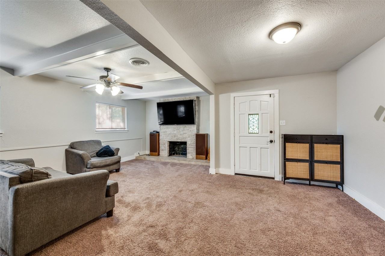 6336 Norma St - Photo 2 of 11