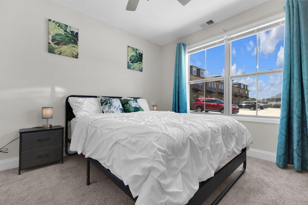 Henry Place Blvd - Photo 5 of 19