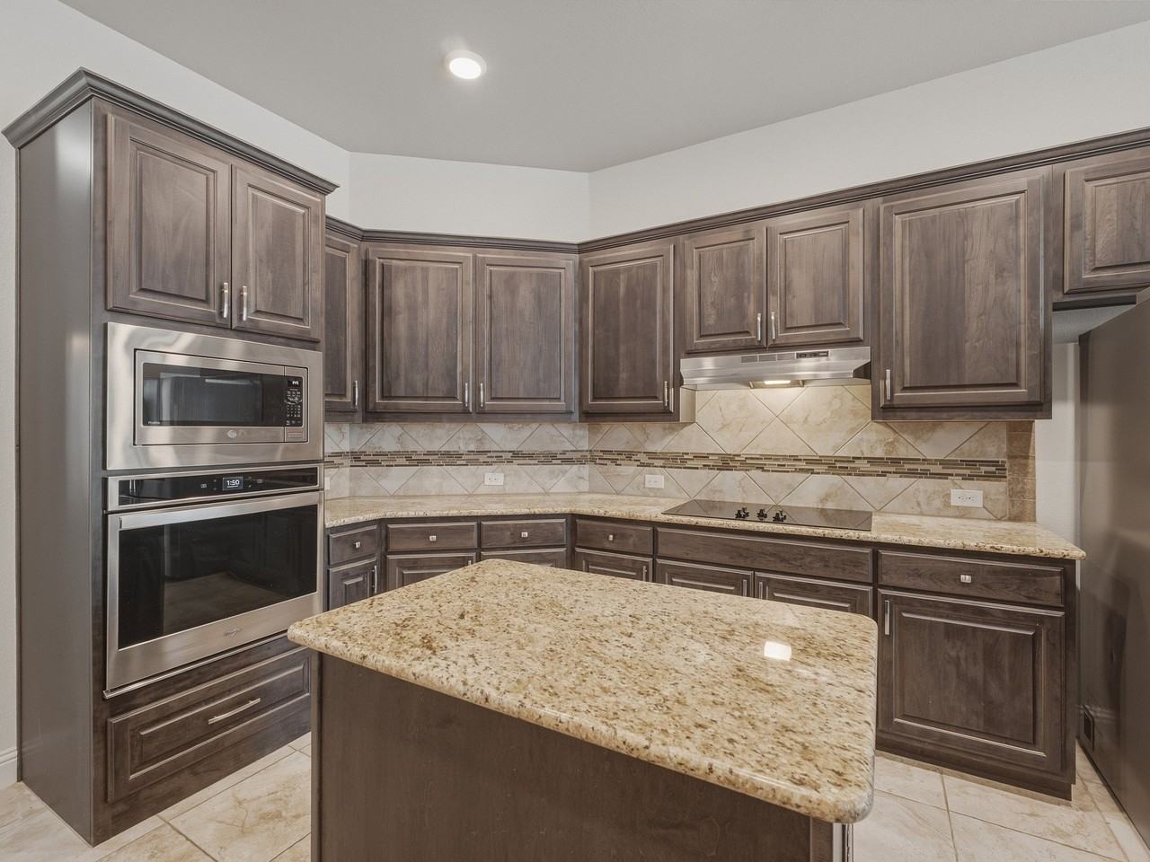2712 Sonora Canyon Rd - Photo 5 of 22
