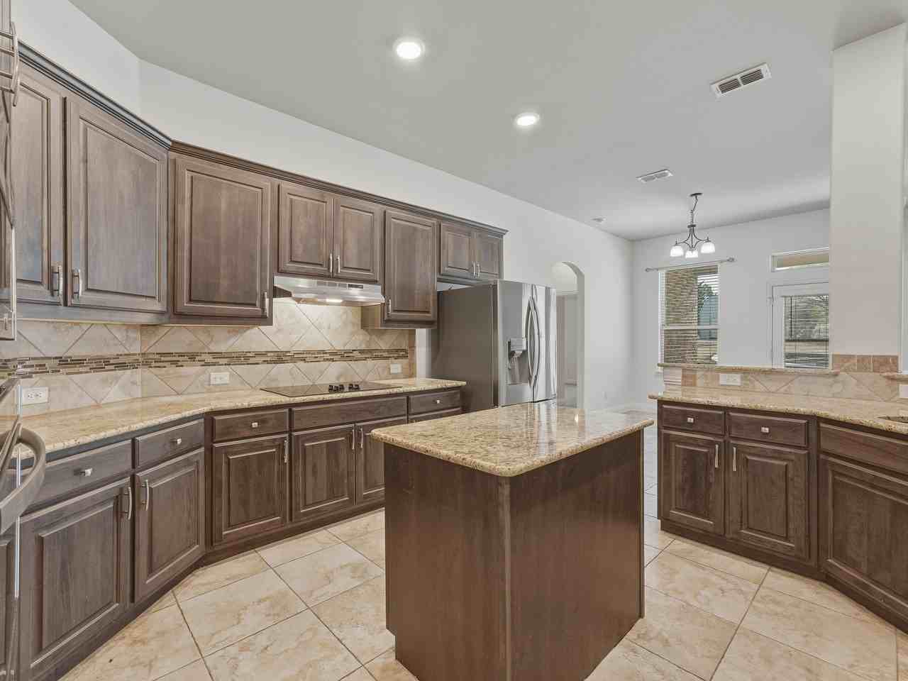 2712 Sonora Canyon Rd - Photo 6 of 22