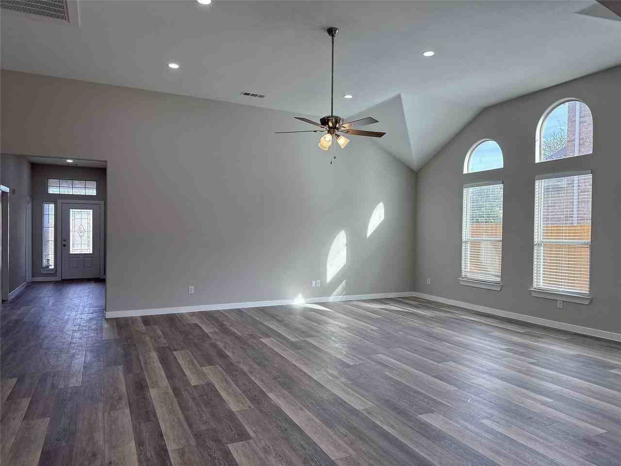 1913 Pin Oak Trl - Photo 5 of 17