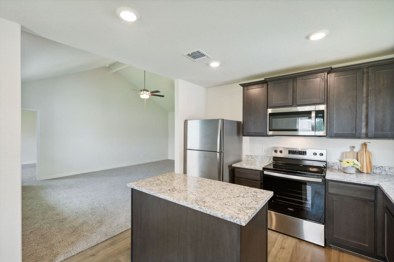 9956 Fighting Falcon Way - Photo 4 of 28