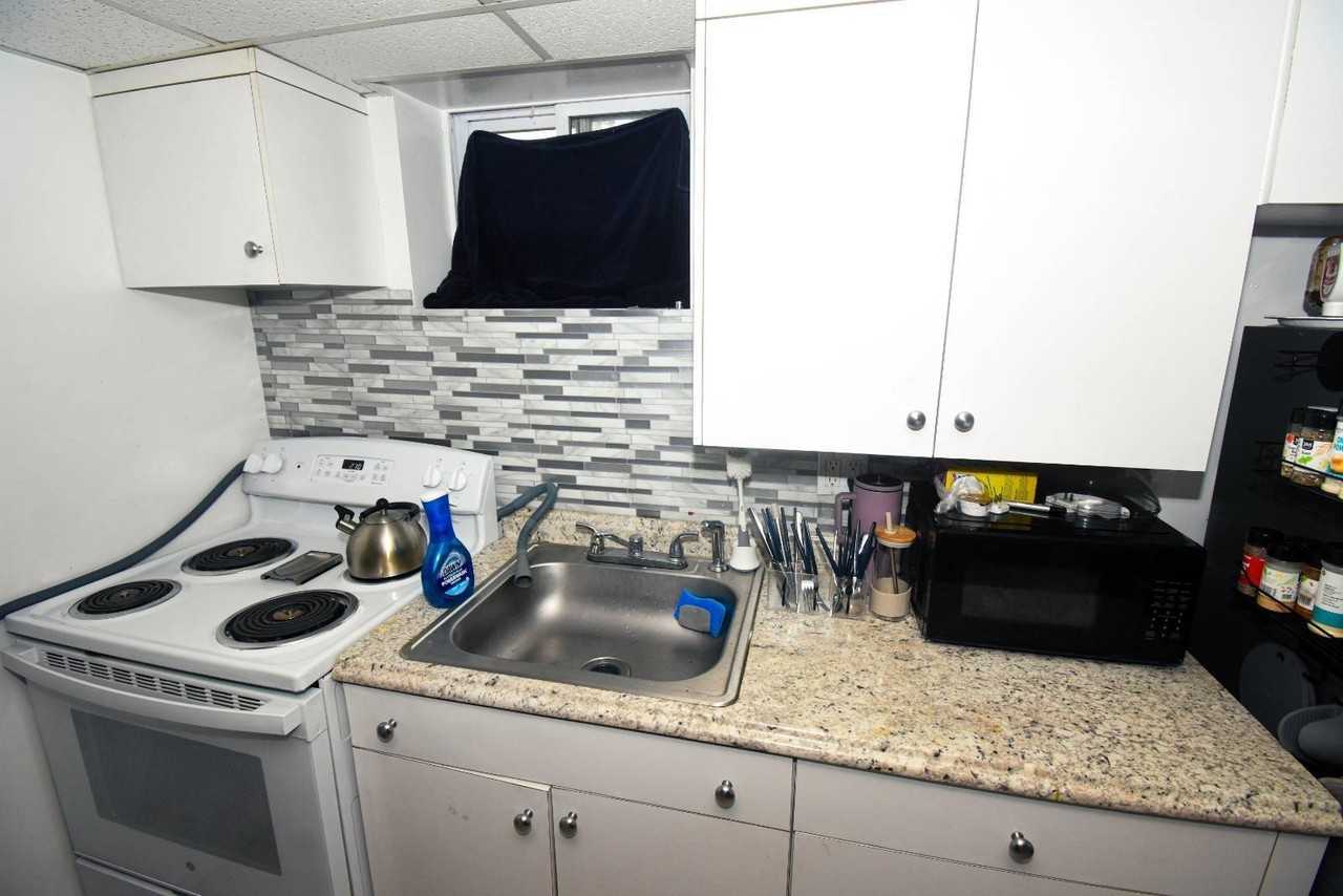 54 Vermont St - Photo 2 of 5
