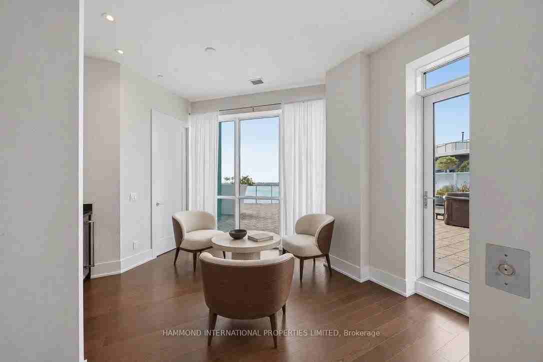 1 Edgewater Drive #PH - Photo 6 of 26