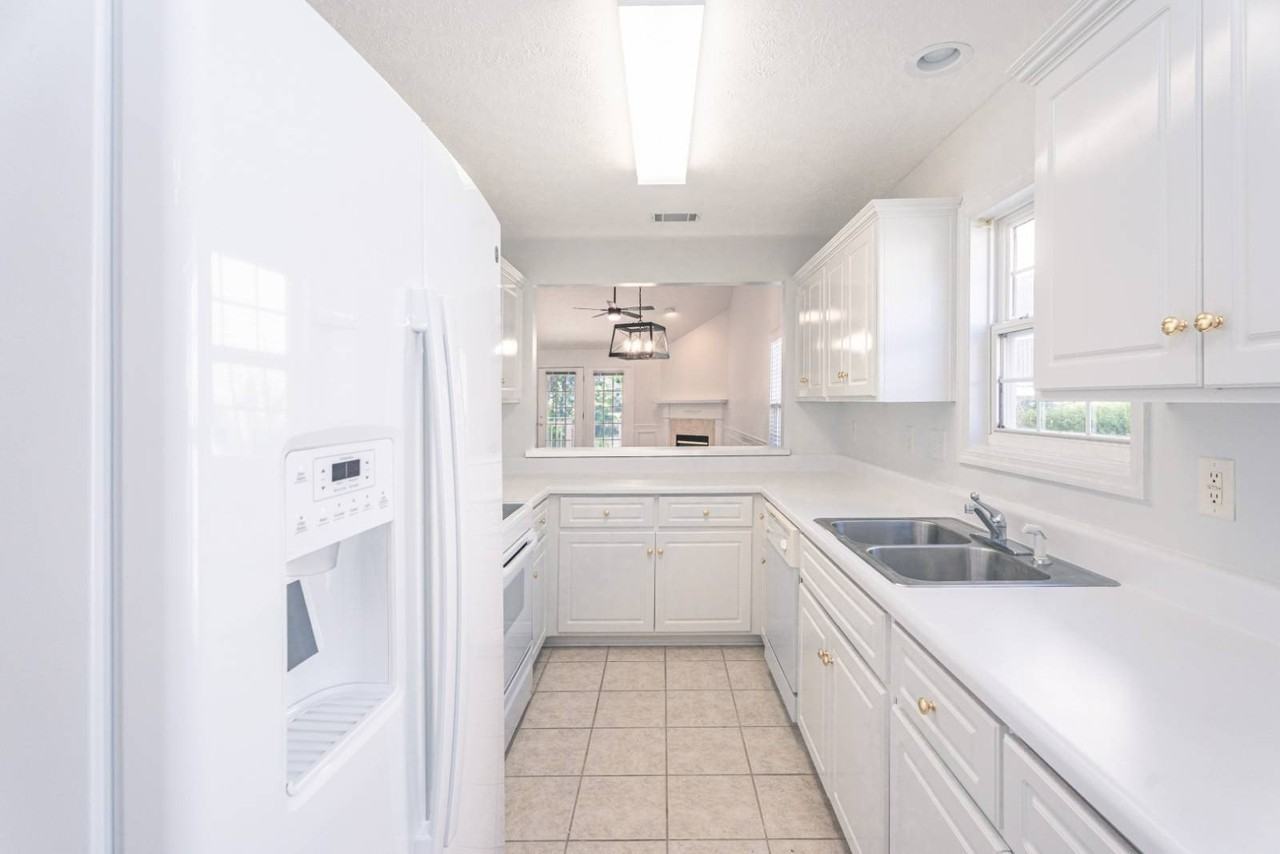 315 Southbank Dr - Photo 7 of 26