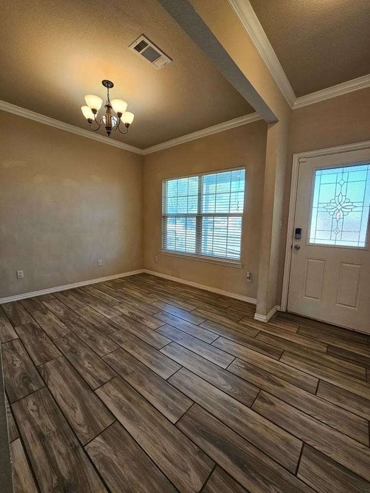 604 Ne Avenue E Pl - Photo 3 of 42