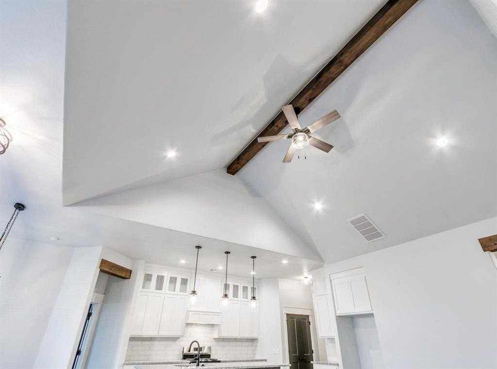 16713 Serrano Dr - Photo 7 of 28