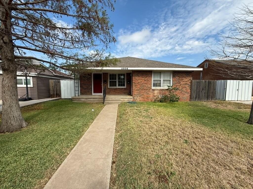 2506 College Ave #B - Photo 2 of 14