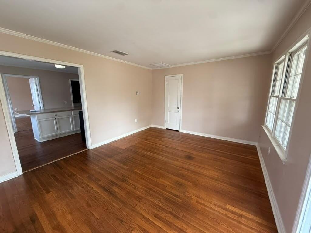 2506 College Ave #B - Photo 4 of 14
