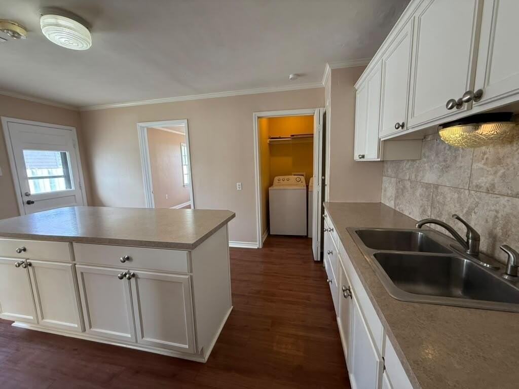 2506 College Ave #B - Photo 7 of 14