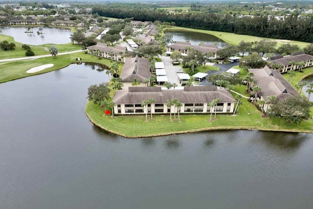 22 Plantation Dr #106 - Photo 2 of 29