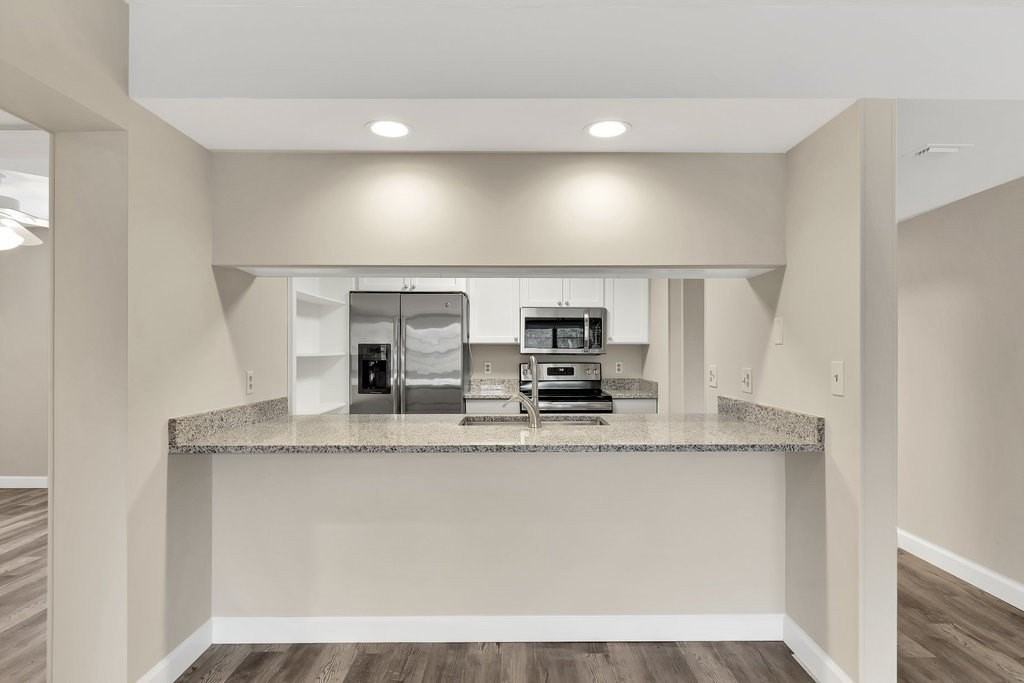22 Plantation Dr #106 - Photo 7 of 29