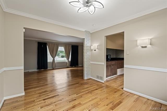 4753 Quarton Rd - Photo 5 of 20