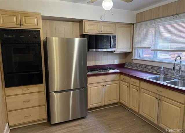 1441 Lawrence St - Photo 2 of 9